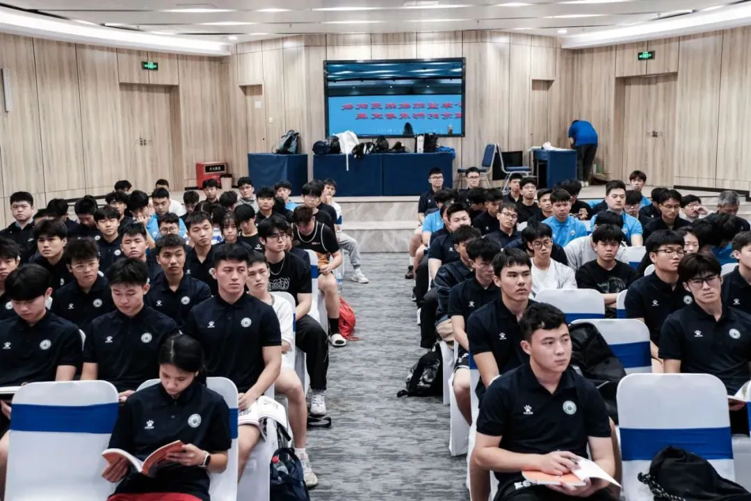 为什么反馈对篮球运动员的发展至关重要_1